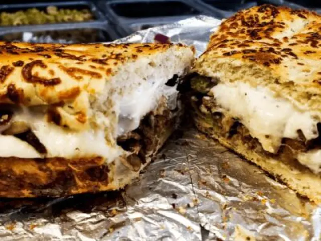 Palo Cheese Steak Pizza